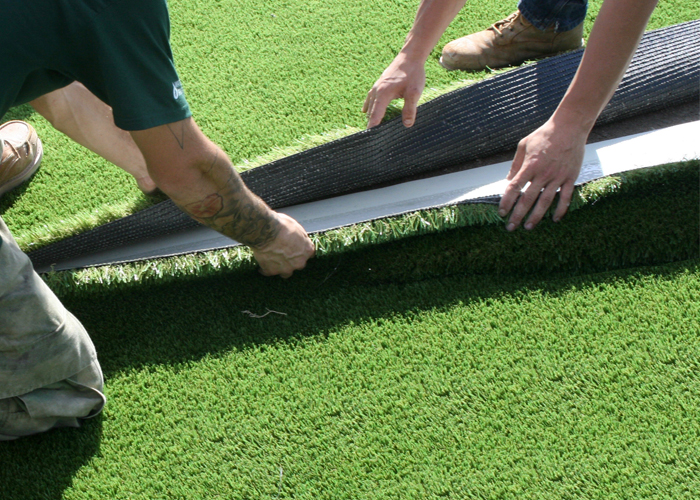 artificial grass install 2